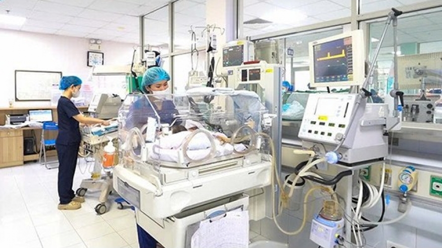 Gia đình chọn ngày đẹp sinh mổ, bé sơ sinh tử vong sau 2 ngày