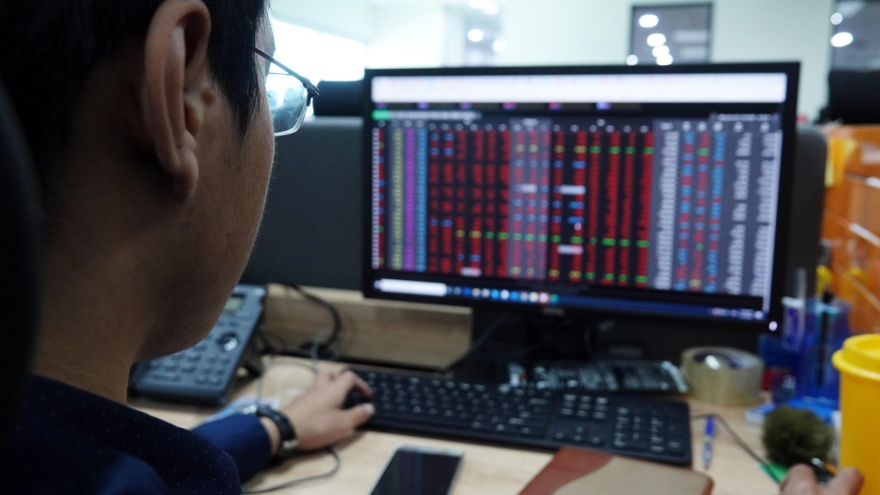 Đánh thuế 20% trên lãi chứng khoán: Lo "chứng sĩ" mất đi "động lực" đầu tư