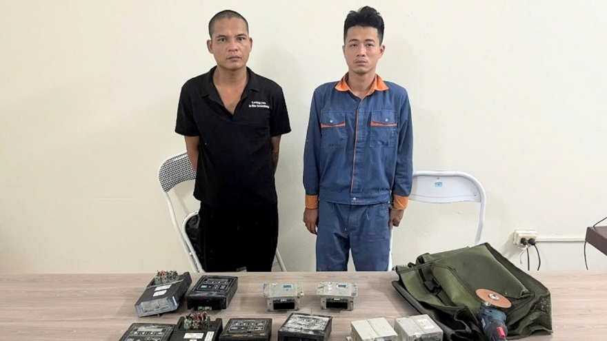 Bắt nhóm trộm chuyên tháo cắp hộp báo số xe tại khu công nghiệp An Phát, Hải Phòng