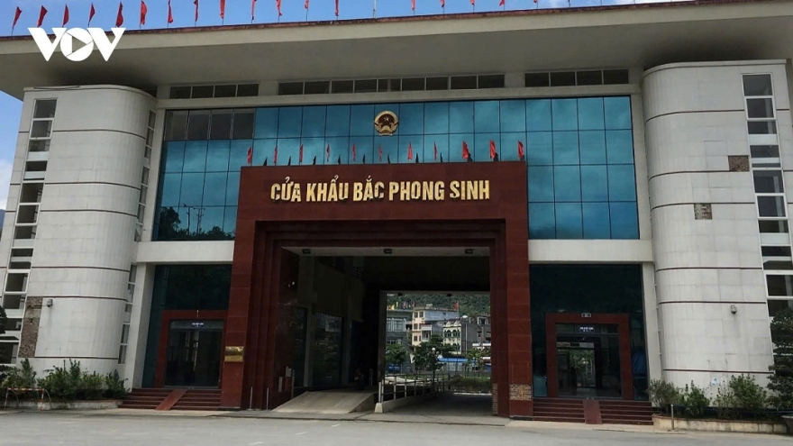 Kim ngạch xuất nhập khẩu qua cửa khẩu Bắc Phong Sinh đạt hơn 46,3 triệu USD