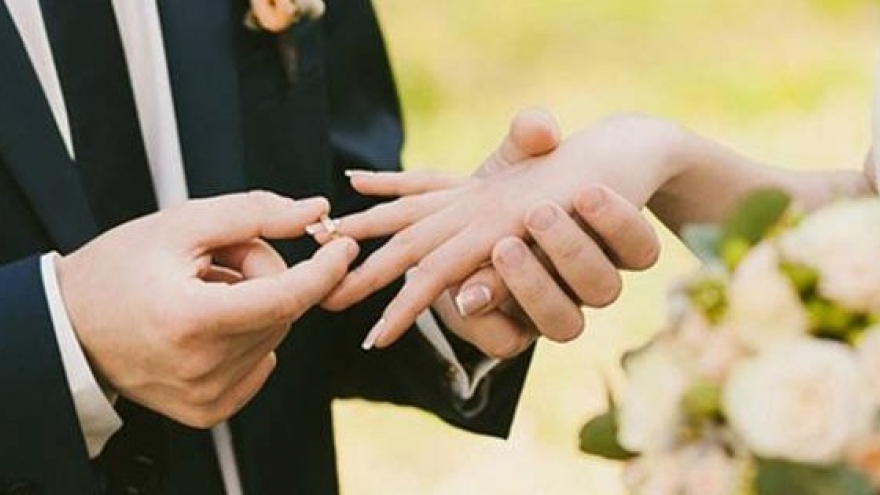 Tôi hối hận khi đăng ký kết hôn với người mà gia đình gán ghép