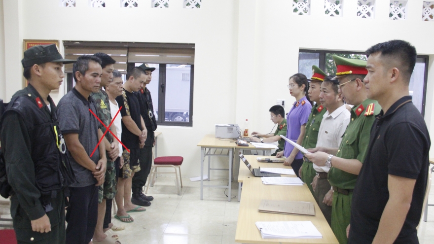 Khởi tố 42 bị can trong vụ “vàng tặc” ở Sơn La