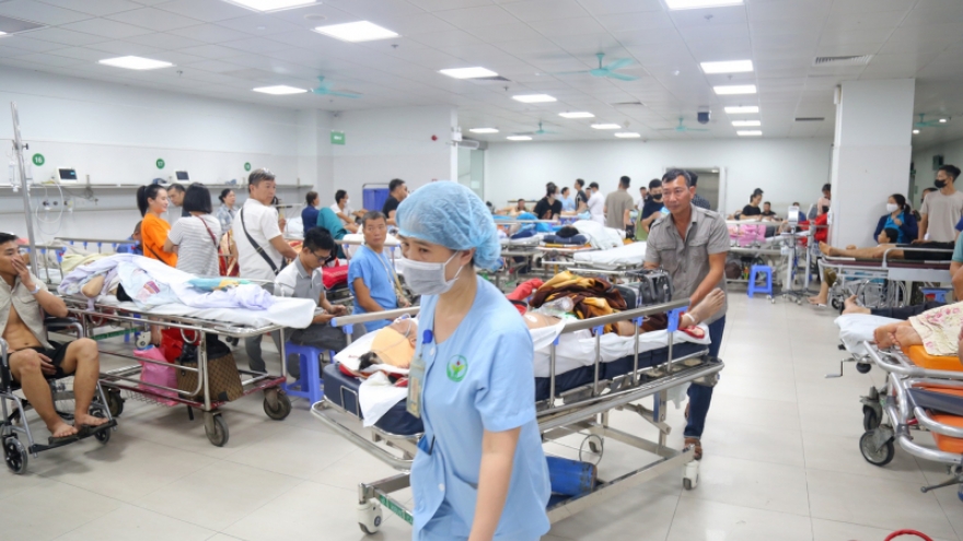 Bộ Y tế yêu cầu đảm bảo khám, chữa bệnh an toàn trong bão số 5