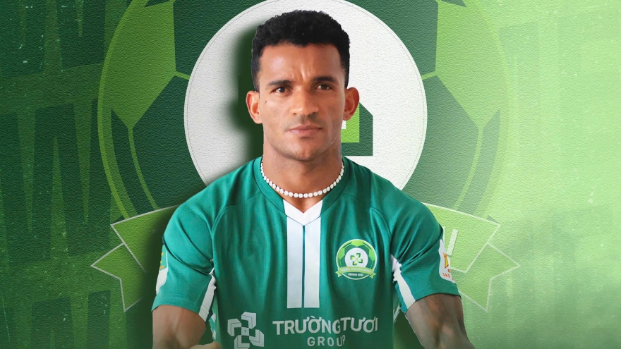 Đội bóng của Công Phượng đón ngoại binh đắt giá