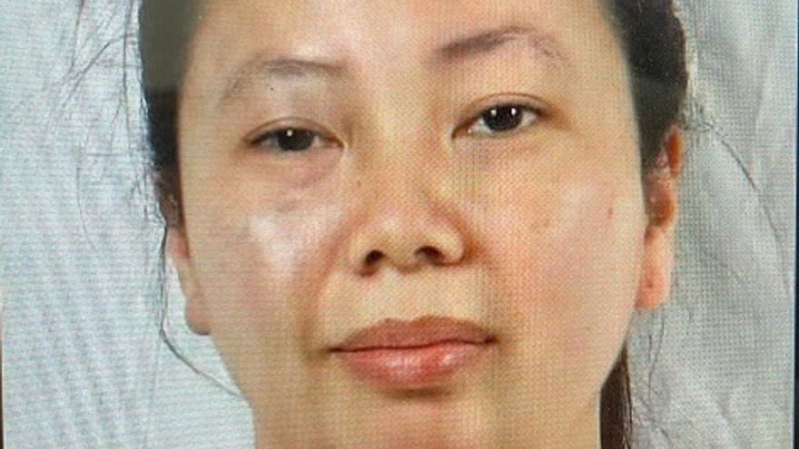 ​Đột kích quán karaoke trá hình ở Hà Nội phát hiện 33 người đang “bay lắc”