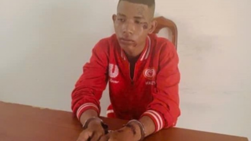 Bắt khẩn cấp 2 nam thanh thiếu niên cướp giật tài sản