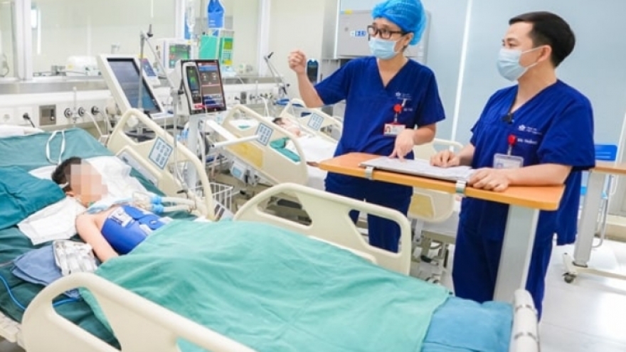 Dốc ngược trẻ - sai lầm tai hại khi sơ cứu đuối nước