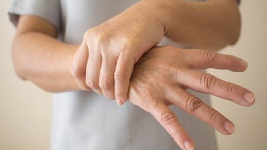 Bủn rủn tay chân, mệt mỏi sau khi quan hệ là dấu hiệu của bệnh gì?