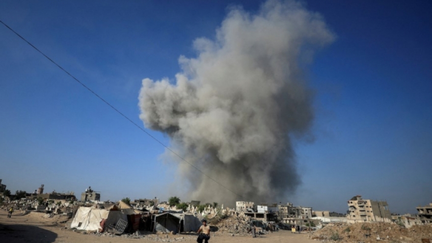 Israel tiếp tục tấn công các khu vực ngoại ô Thành phố Gaza
