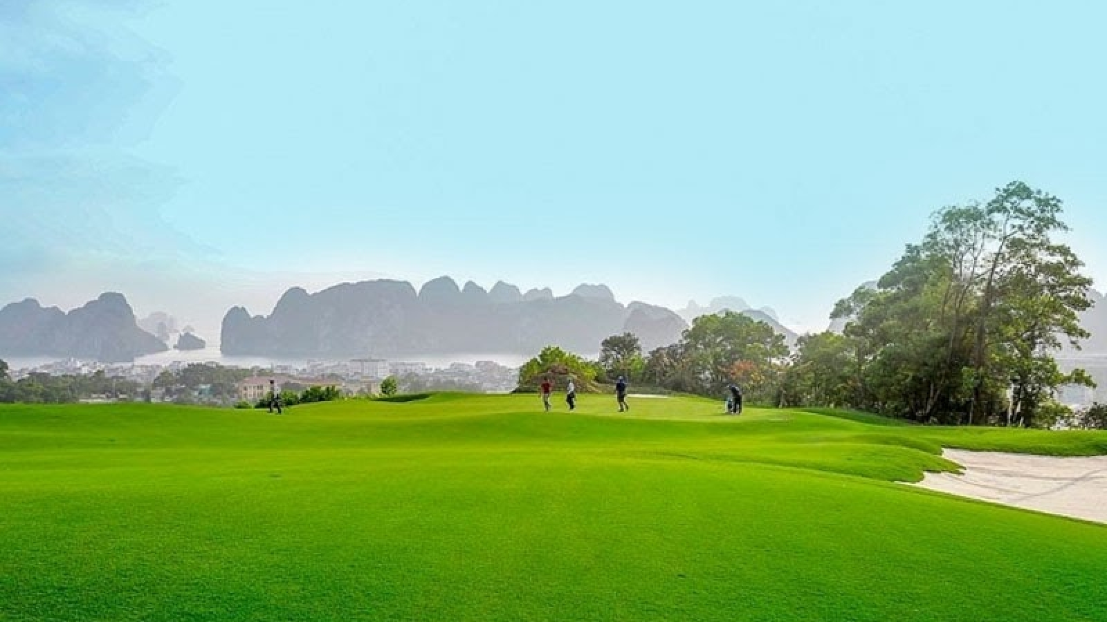 Korean investors eye US$60 million resort – golf club project in Gia Lai