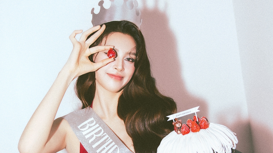 Nhan sắc tuổi 25 của Hoa hậu Tiểu Vy