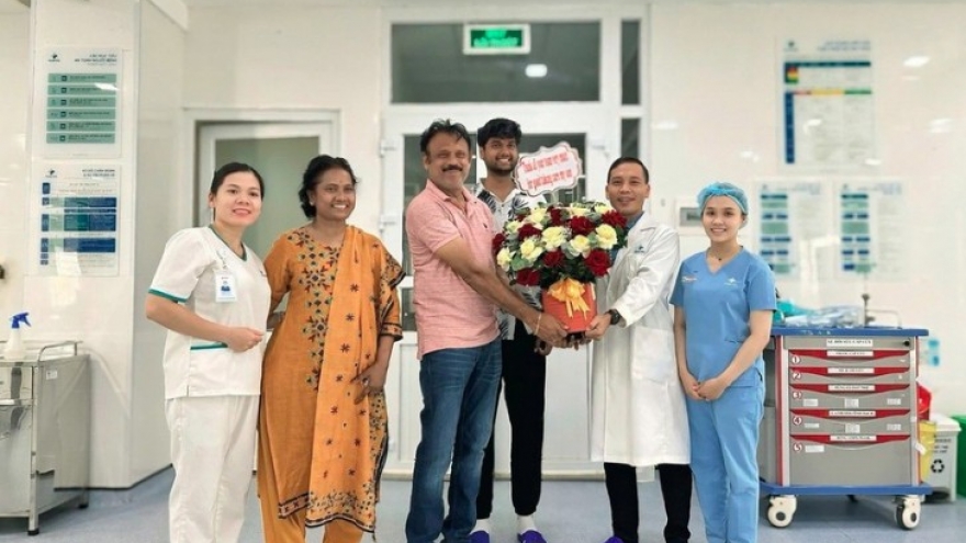 Da Nang: Indian tourist survives drowning scare thanks to swift response