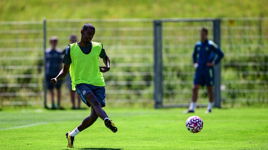 Chuyển nhượng 20/8: Liverpool sắp chi hơn 100 triệu Bảng mua Isak