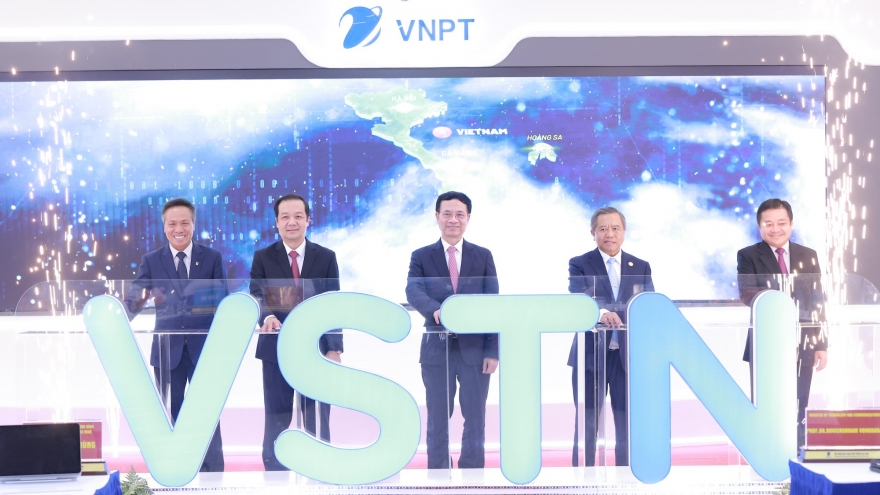 VNPT tiên phong làm chủ hạ tầng kết nối từ mặt đất đến không gian