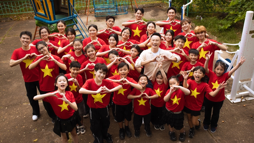 Việt Nam trong âm nhạc Hoàng Bách: Tự hào, thân thuộc và hội nhập