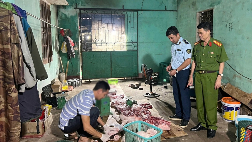 Phát hiện hơn 1,6 tấn thịt mắc dịch tả lợn châu Phi chuẩn bị bán ra thị trường