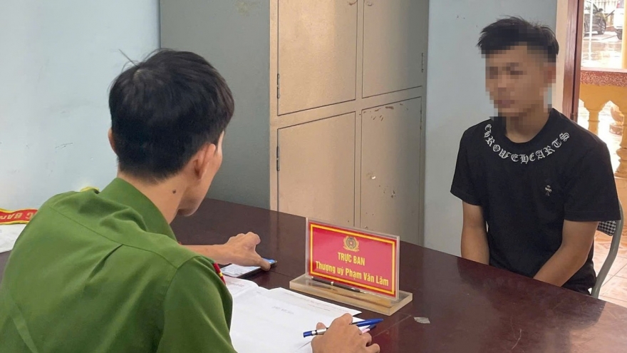 Ba thiếu niên mới 16 tuổi đi máy bay, ô tô vào TPHCM để tìm đường sang Campuchia