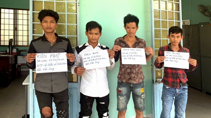 Nhóm thanh niên tụ tập nhậu rồi sử dụng ma túy