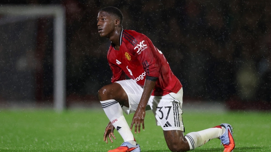 Chuyển nhượng 28/8: MU sẵn sàng bán sao trẻ sáng giá