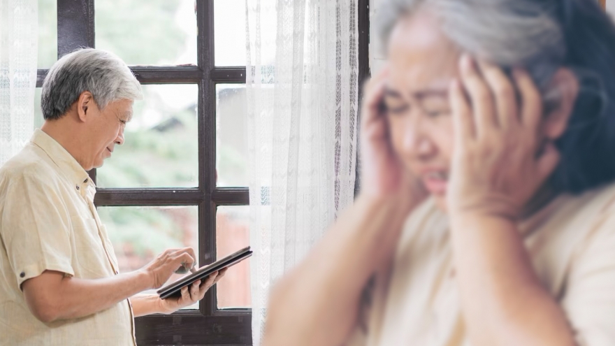 Chồng ghen tuông phát sợ kể từ khi tôi đi làm giúp việc