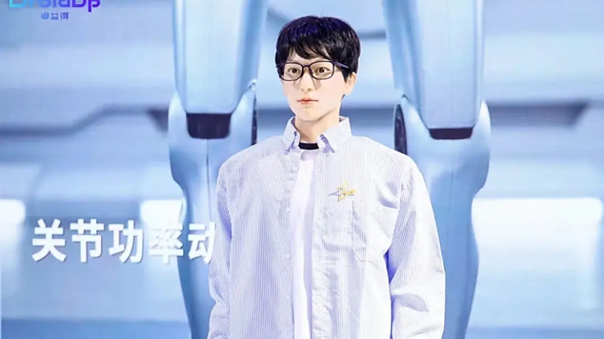 Trung Quốc ra mắt robot AI nghiên cứu sinh tiến sĩ đầu tiên