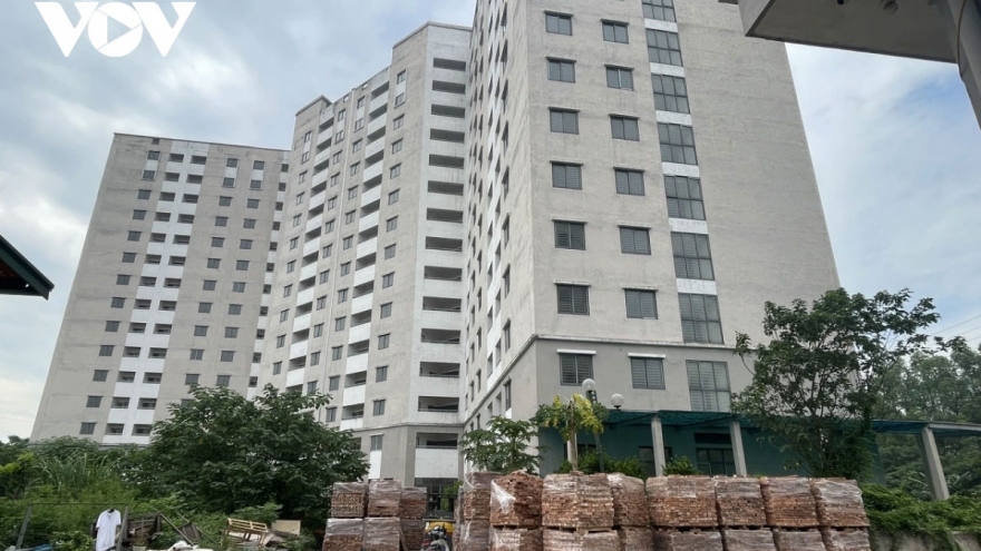 Nhà ở thiếu, nhà bỏ hoang nhiều: Gỡ rối thế nào cho hợp lý?