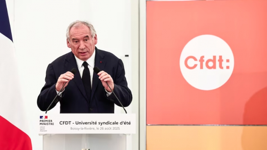 Nước Pháp trước ngã rẽ: Bỏ phiếu tín nhiệm thay vì bầu cử sớm