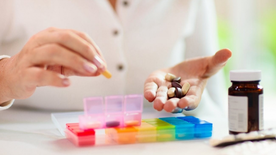 Tự ý ngừng uống thuốc huyết áp có nguy hiểm?