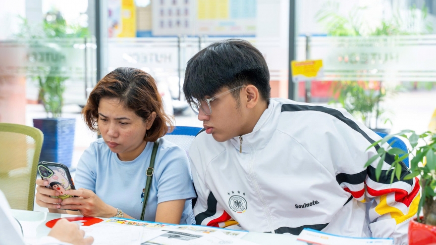 Các trường đại học phía Nam công bố điểm chuẩn, khối ngành y dược giảm