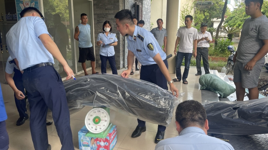 Xử lý nhiều vụ vi phạm hàng giả, hàng lậu trước Tết Trung thu 2025