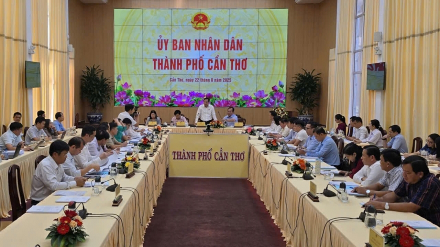 Đoàn công tác Ủy ban Kinh tế và Tài chính của Quốc hội làm việc tại Cần Thơ