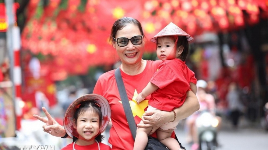 Vietnamese people to get cash gift on National Day