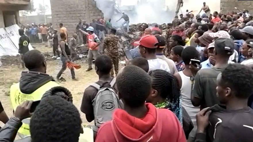 Máy bay rơi ở thủ đô của Kenya, 6 người thiệt mạng