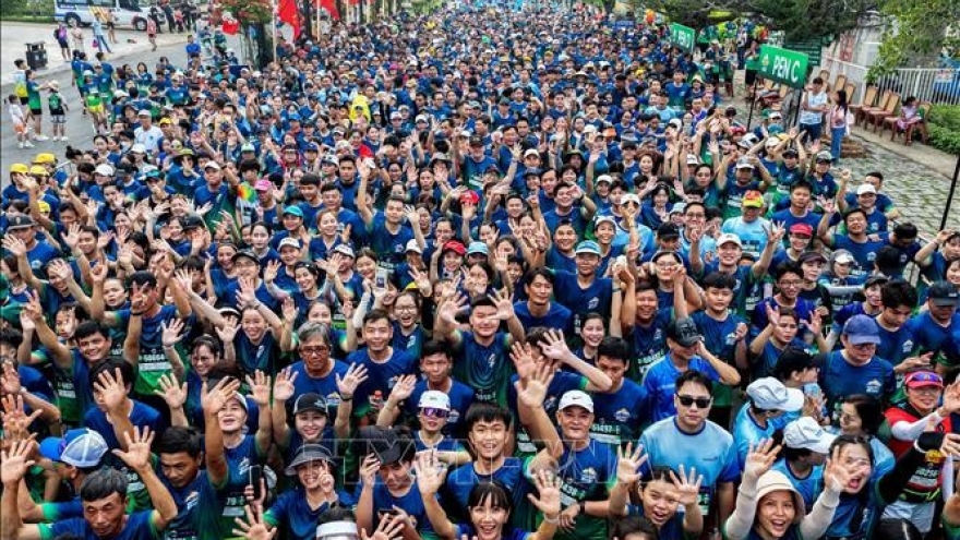 Over 6,000 runners join Ba Den Mountain International Marathon 2025