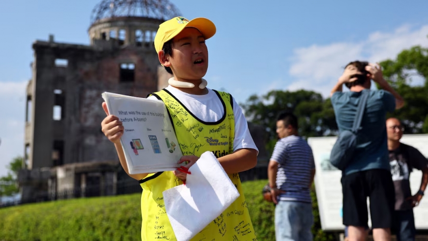 Hướng dẫn viên “nhí” khơi dậy thông điệp hòa bình ở Hiroshima (Nhật Bản)