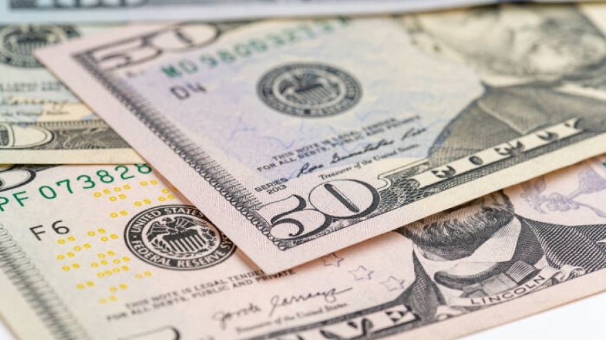 Tỷ giá USD hôm nay 16/8: Giá bán USD tạm dừng tại mốc 26.511 đồng/USD