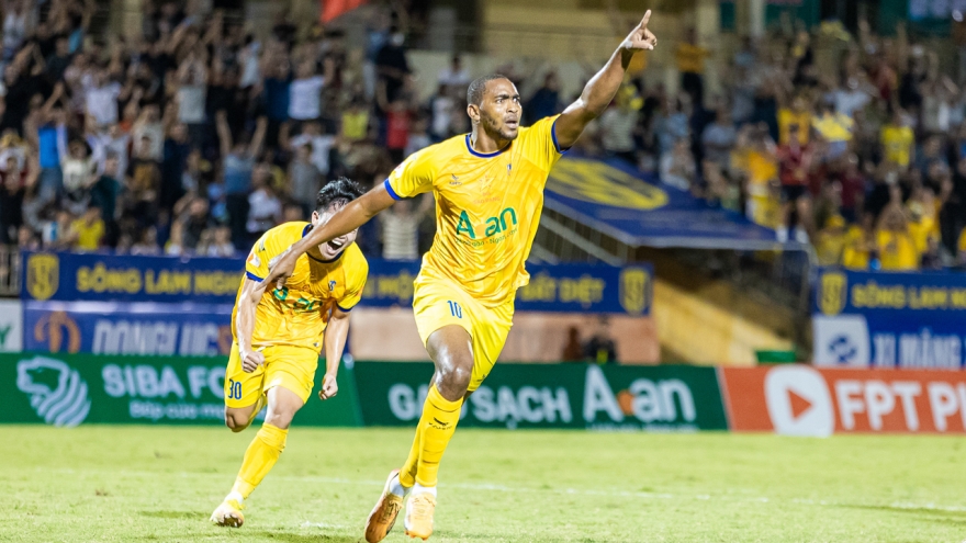 Vòng 2 V-League 2025/2026: Liên tiếp những bất ngờ