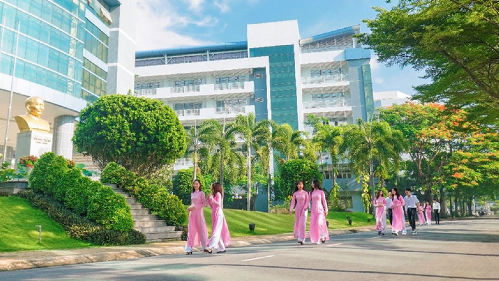 Nghị quyết 71: Việt Nam đặt mục tiêu 5 đại học vào top 100 thế giới