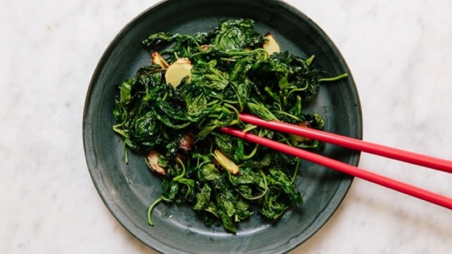 Loại rau được ví là "món ăn trường thọ", cực sẵn ở chợ Việt chỉ vài nghìn một bó