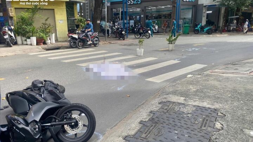 Tài xế xe tải bỏ trốn sau khi gây tai nạn chết người ở TP.HCM