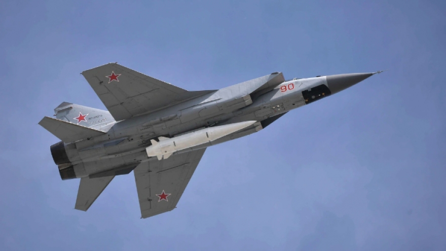 Nga tung đòn tấn công bão lửa bằng Kinzhal, phòng không Ukraine chao đảo