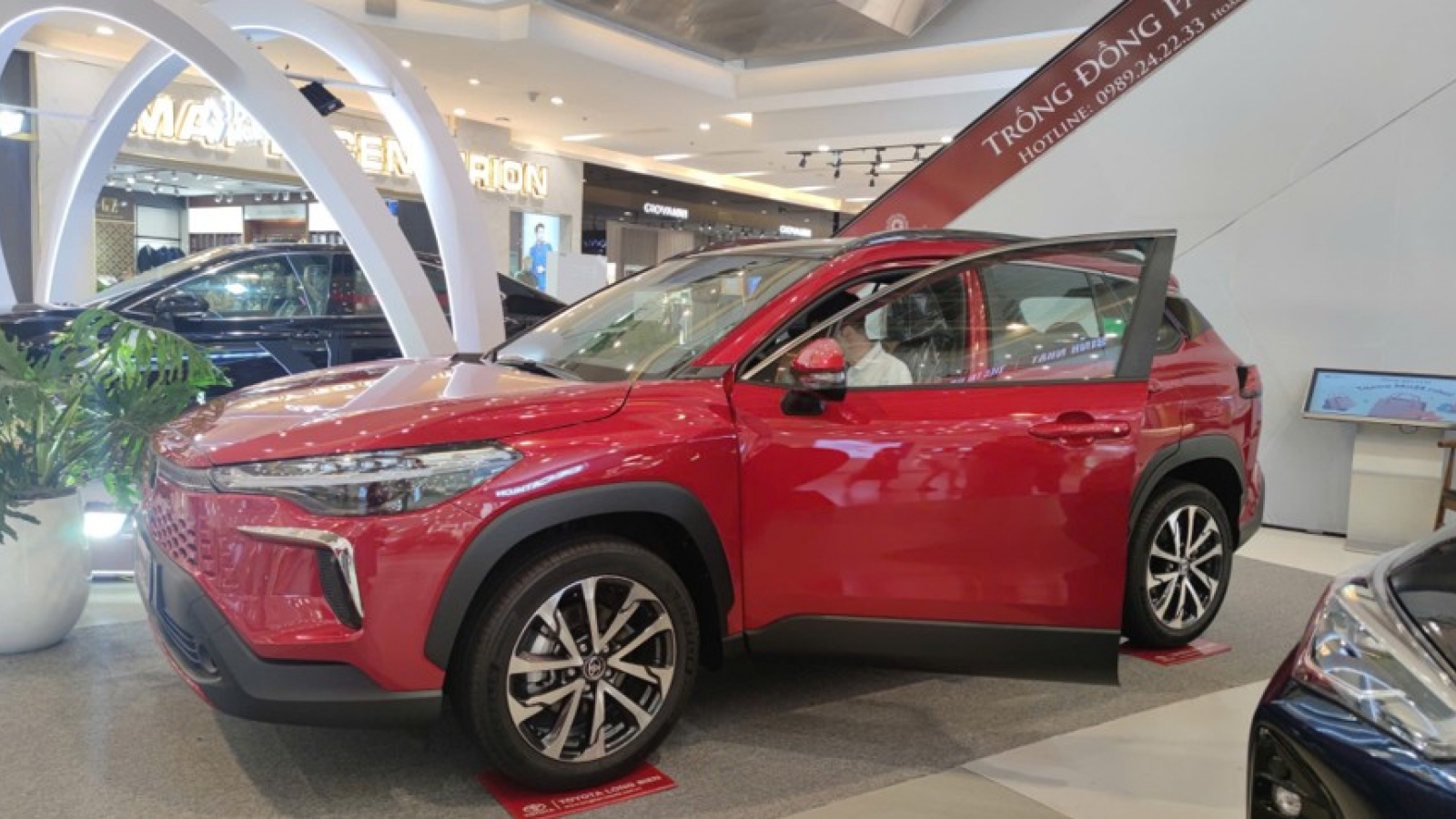 Toyota triển khai hàng loạt khuyến mại lớn trước thềm kỷ niệm 30 năm
