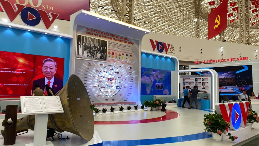 Hoàn thiện công tác chuẩn bị Lễ khai mạc Triển lãm thành tựu đất nước