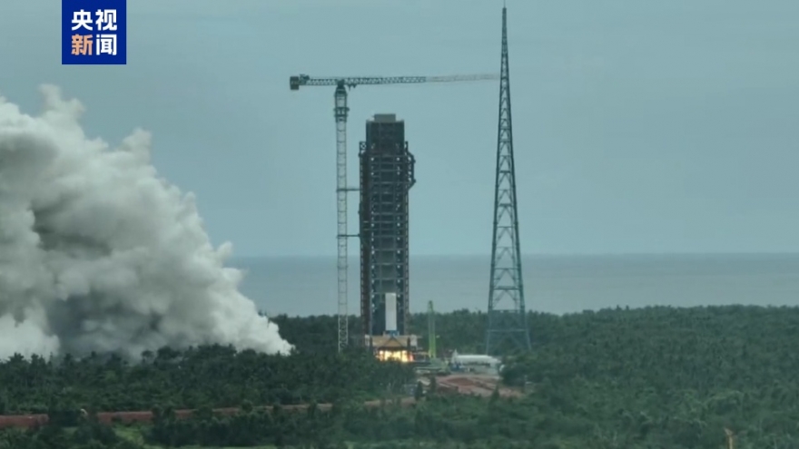 Trung Quốc thử nghiệm thành công đốt động cơ buộc giữ đối với tên lửa Trường Chinh 10