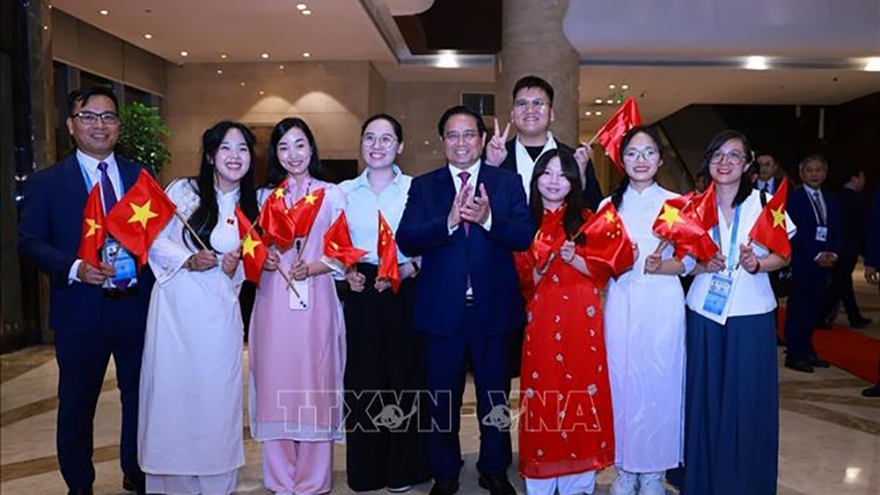 Thủ tướng đến Thiên Tân dự Hội nghị Thượng đỉnh Tổ chức Hợp tác Thượng Hải (SCO)