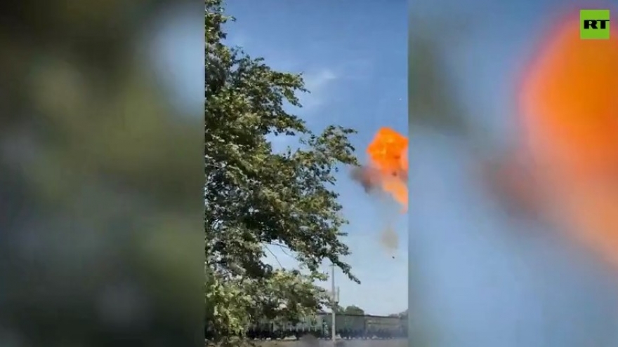 Phòng không Nga dùng súng trường tấn công hạ UAV của Ukraine