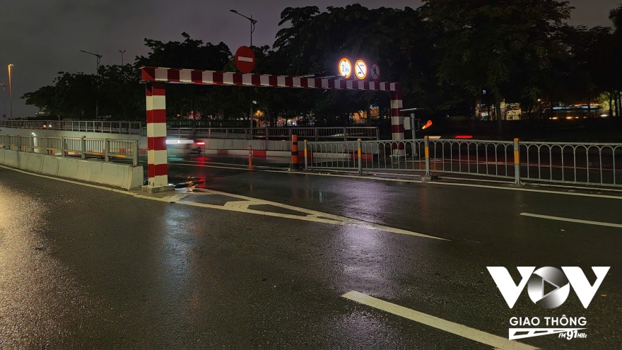 Biển báo "lên đèn", đi lại an toàn hơn