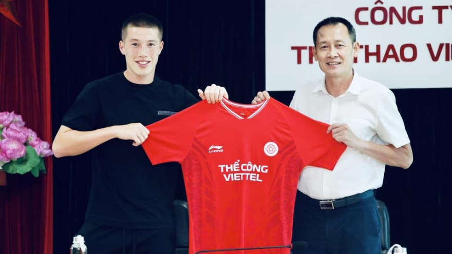 Thể Công Viettel chiêu mộ thành công Việt kiều Anh