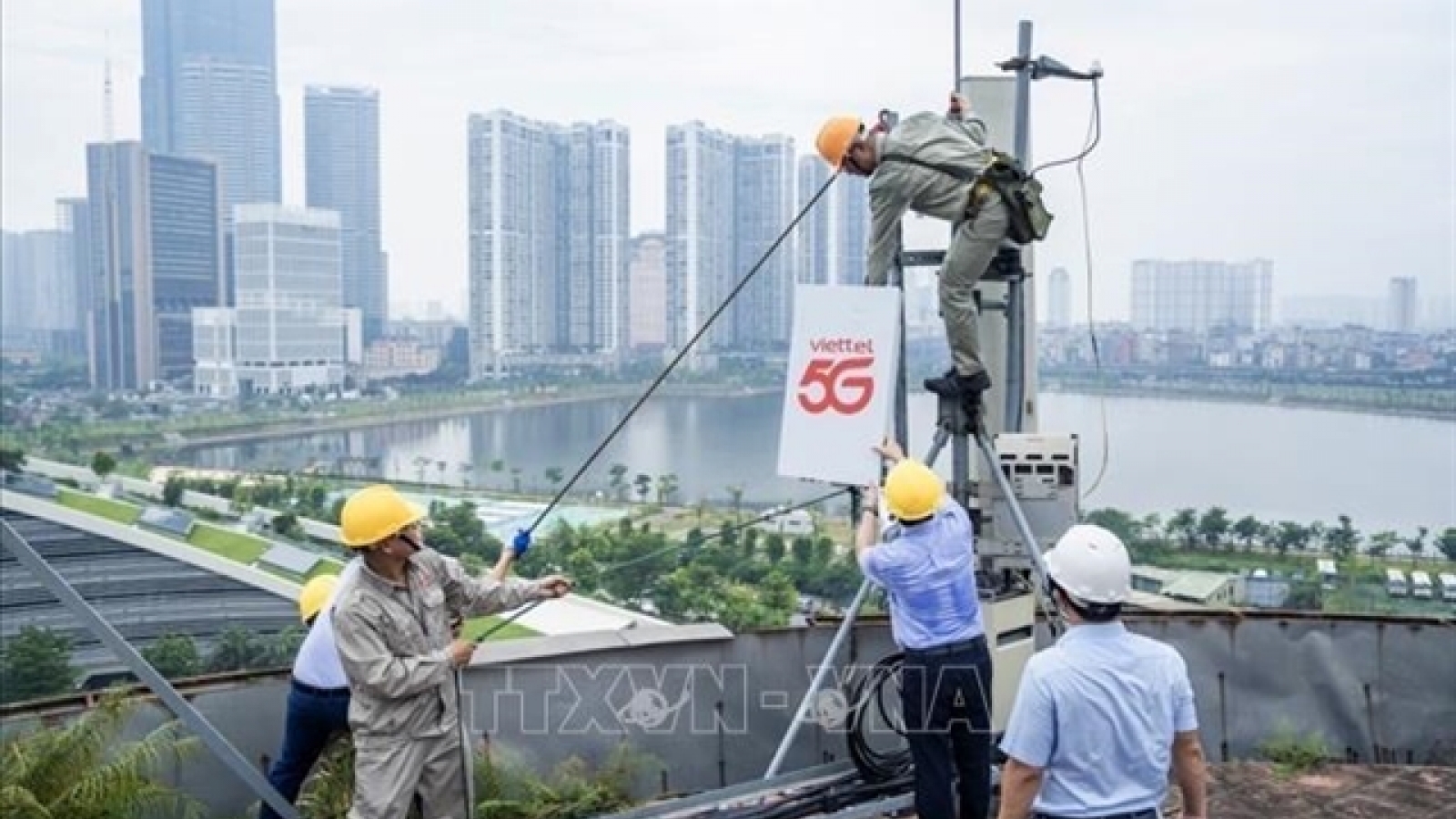 VNPT and Viettel expand international fibre-optic network capacity