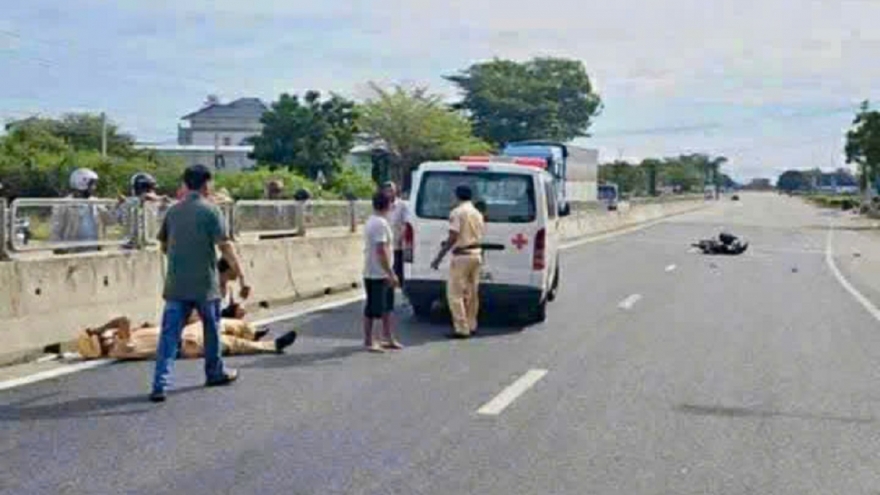 Tạm giữ hình sự thiếu niên chạy quá tốc độ, tông gãy chân CSGT